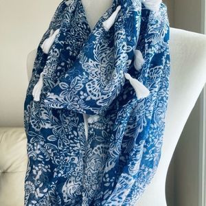 NEW Claire’s Infinity Blue Tassel Scarf